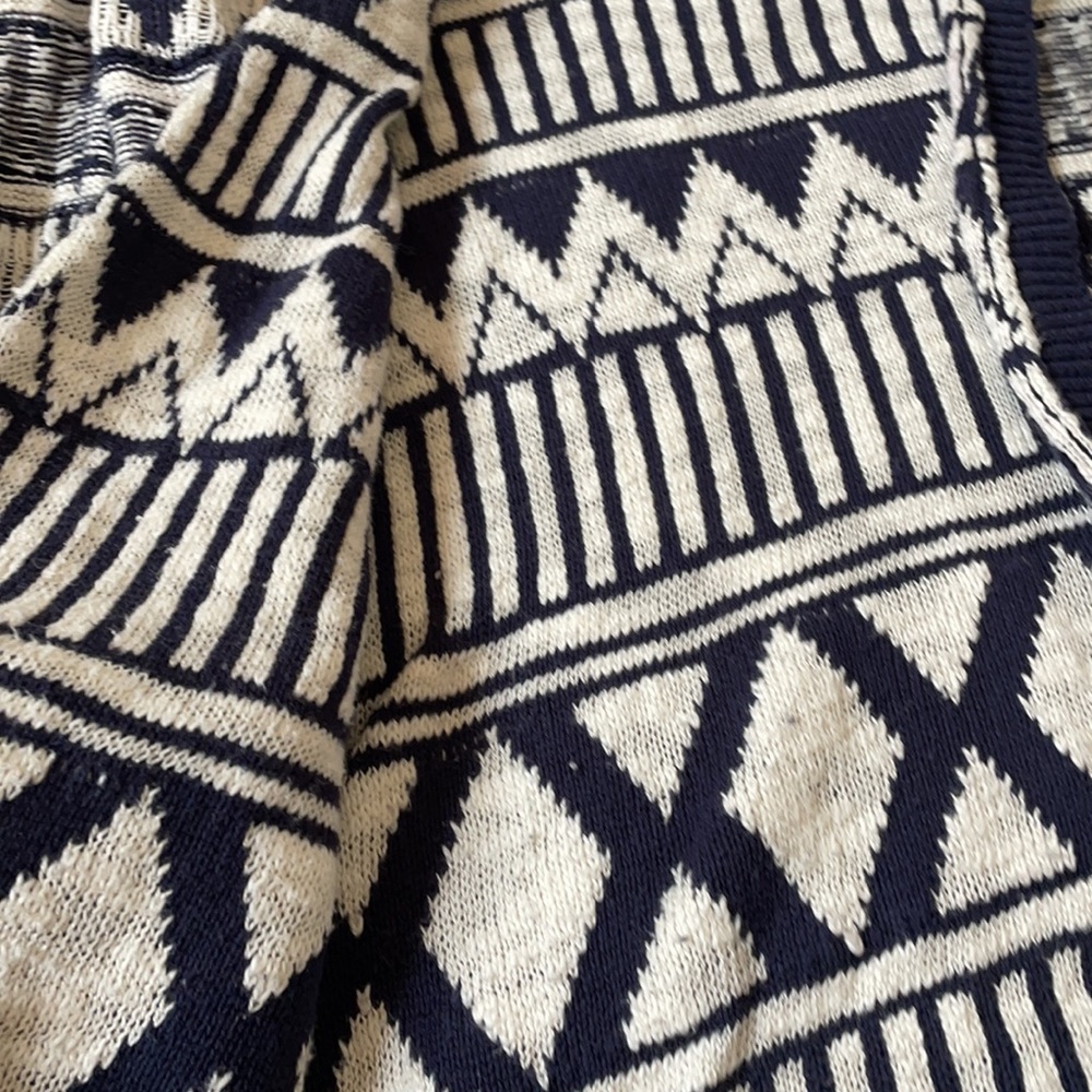 Cardigan - Picture 6 of 7